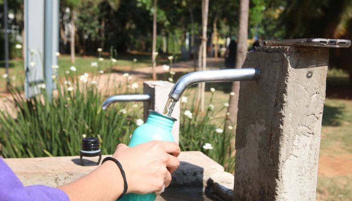 Calor pode provocar desidratação, confusão mental e desmaios em idososCalor pode provocar desidratação, confusão mental e desmaios em idosos